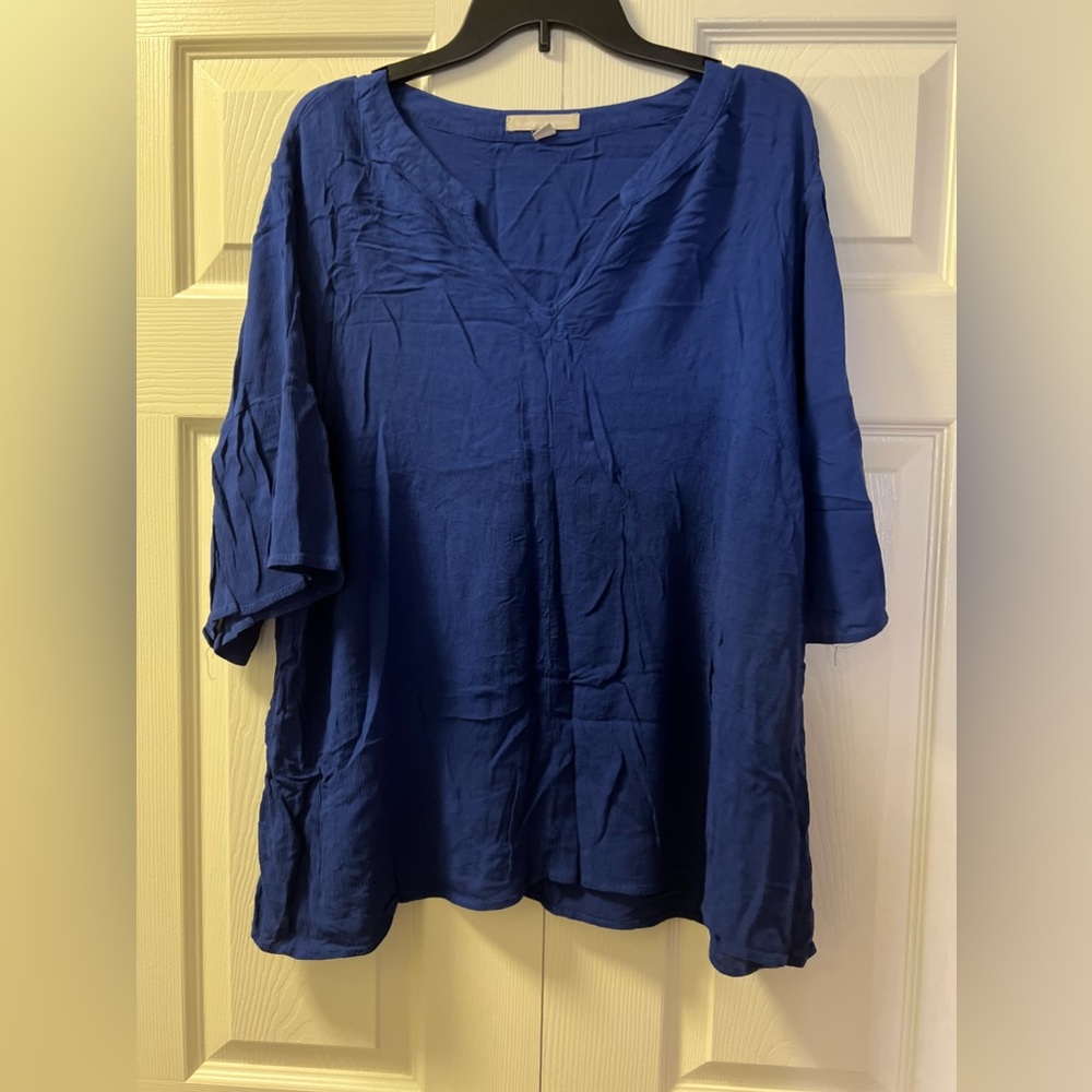 Blue blouse that's bound to captivate your style senses.